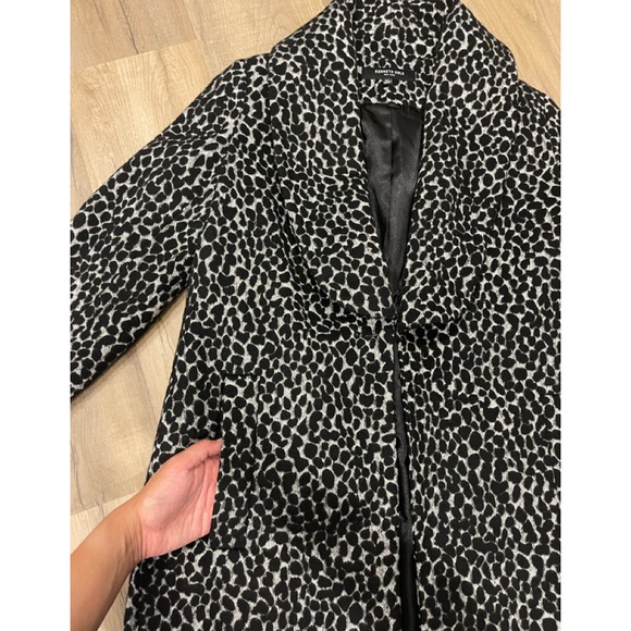 KENNETH COLE Coat - Picture 6 of 8